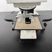 Leica DM2700 M Upright Microscope image 2